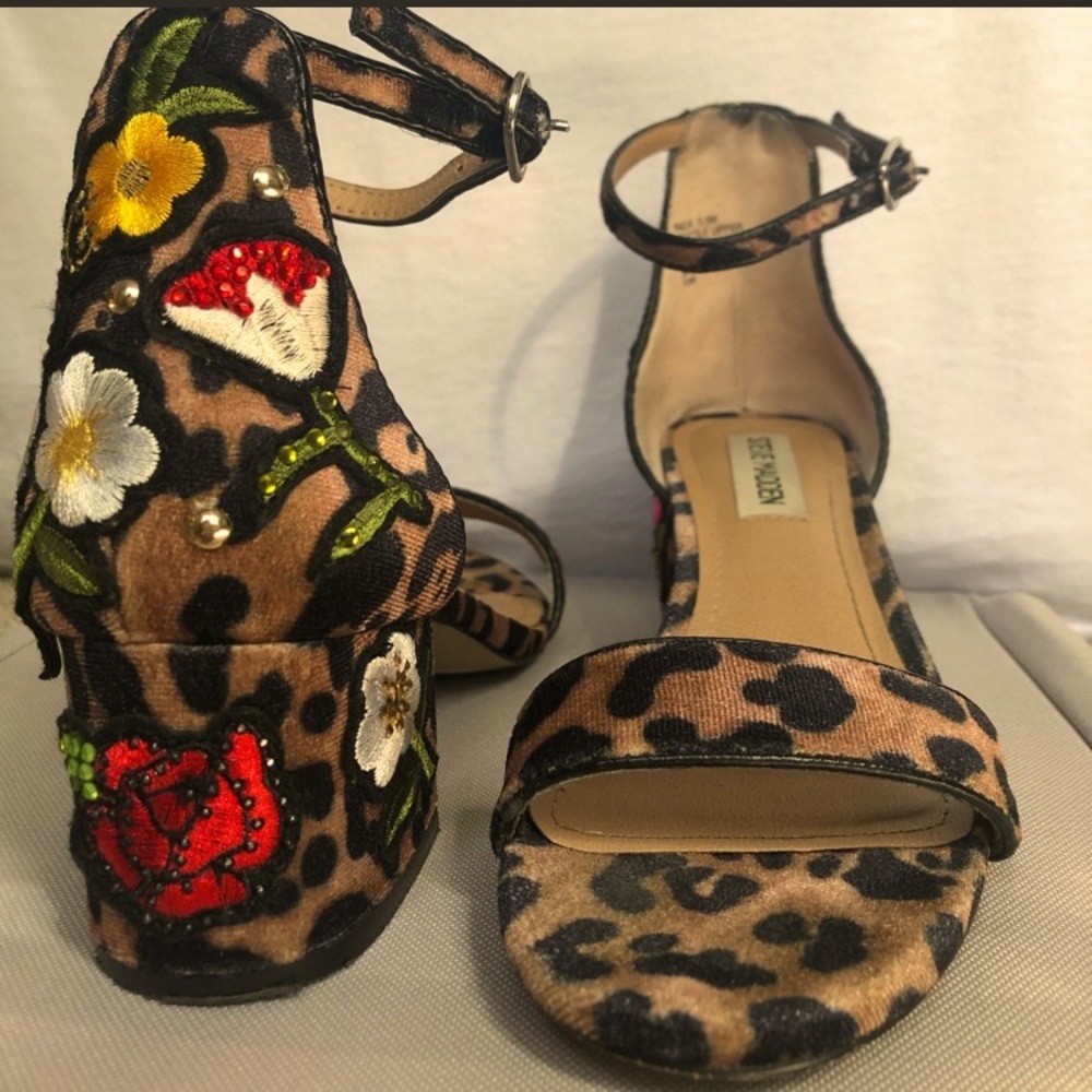 Steve Madden gorgeous flower and animal print ❤️❤️